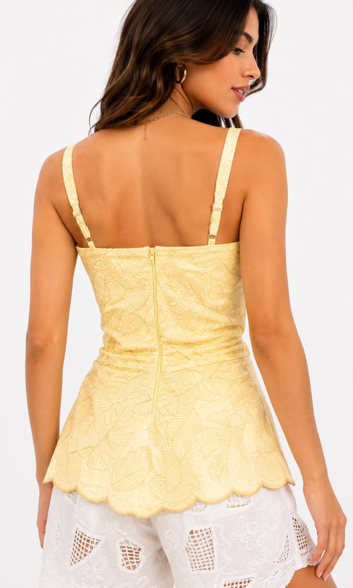 Garota Blusa
