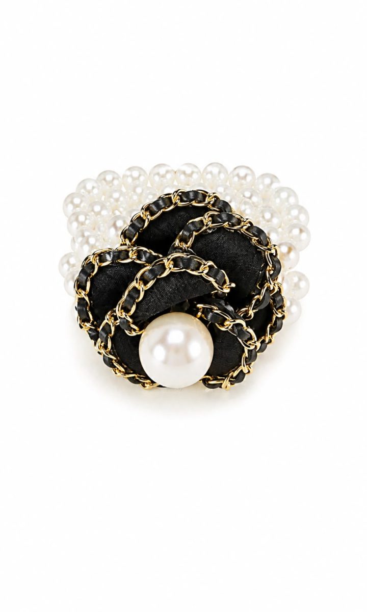 Black Flower Pulsera